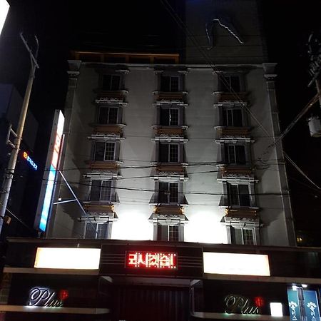 Plus Motel Gwangju Metropolitan City Esterno foto